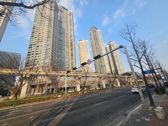 본건 아파트 전경 촬영