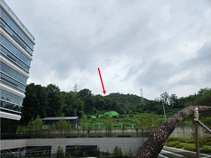 본건 전경
(동측에서 촬영)