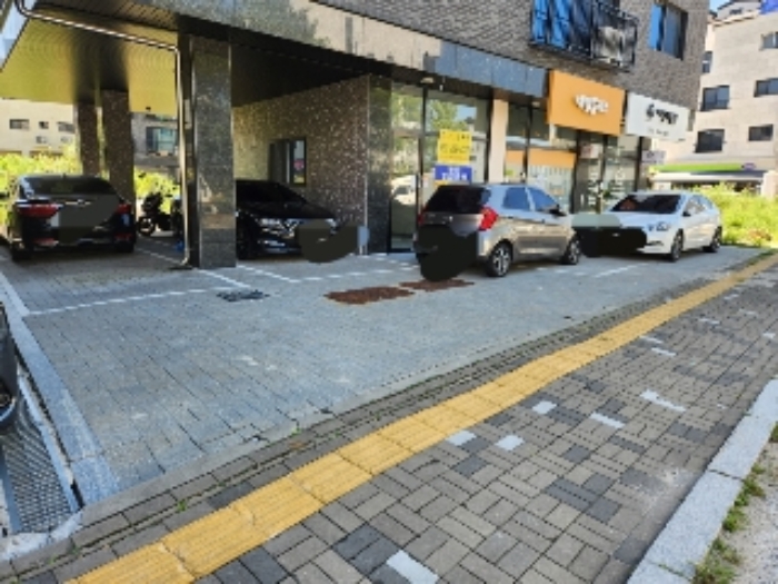 목록1 토지 및 목록2 건물 1층 전경