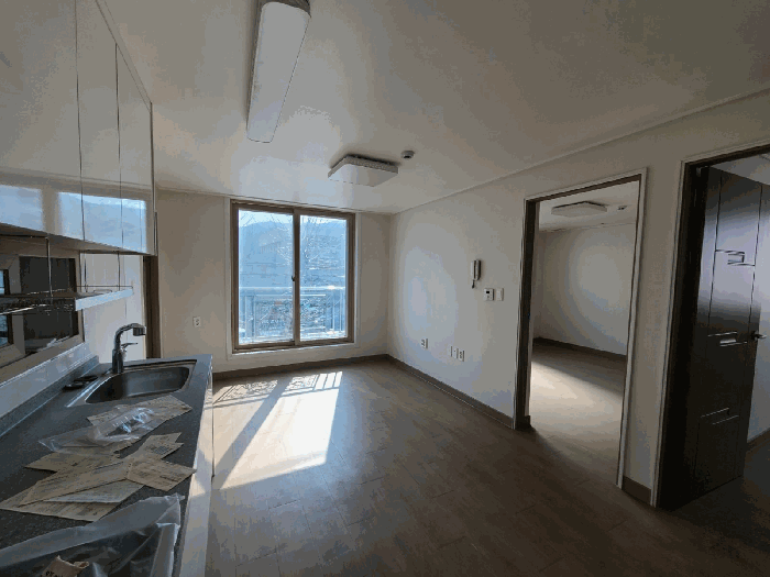 본건 건물 2층 주택 내부 전경 1