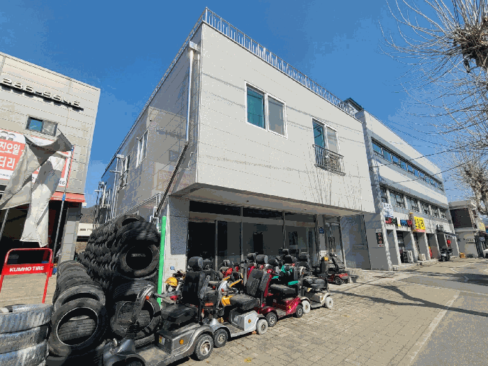 본건 건물 외부 전경
(본건 남서측에서)