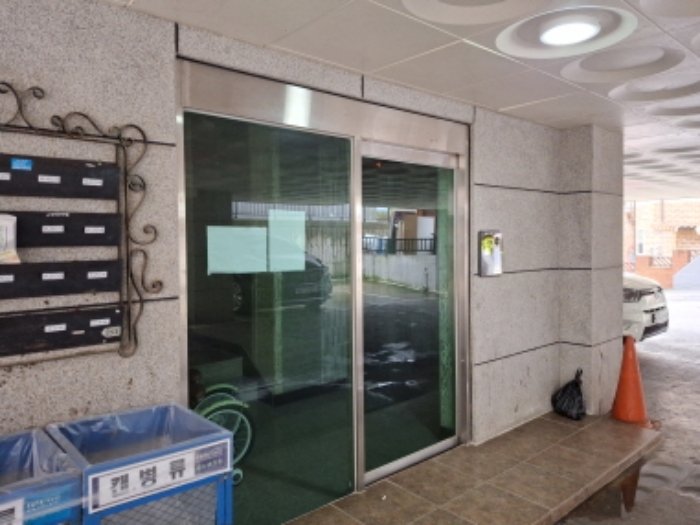 공동 출입구 모습