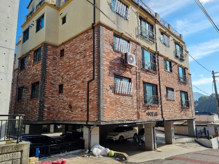 본건(남서측에서 촬영)