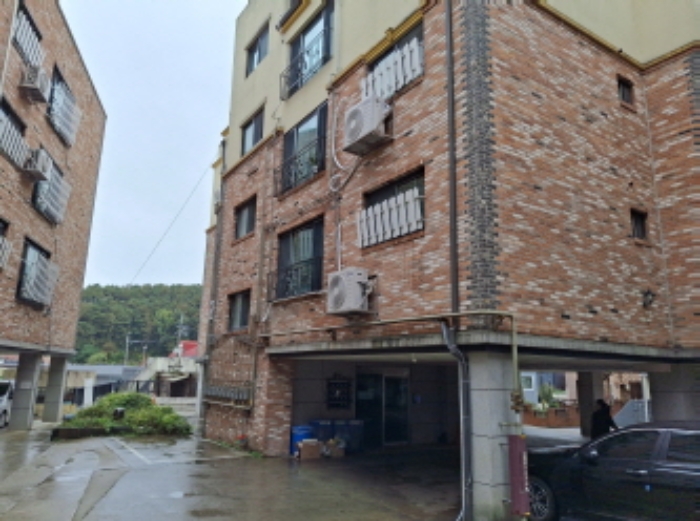 건물 뒷쪽 모습2