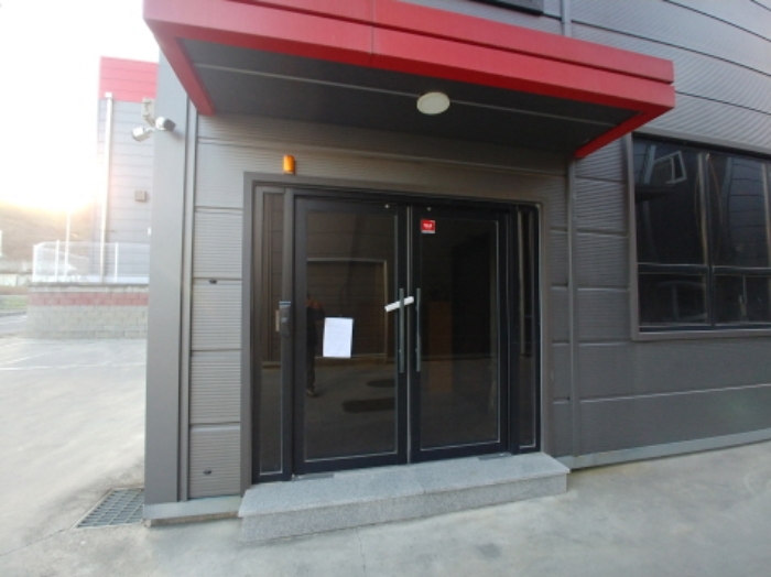 부속건물 안내문 부착