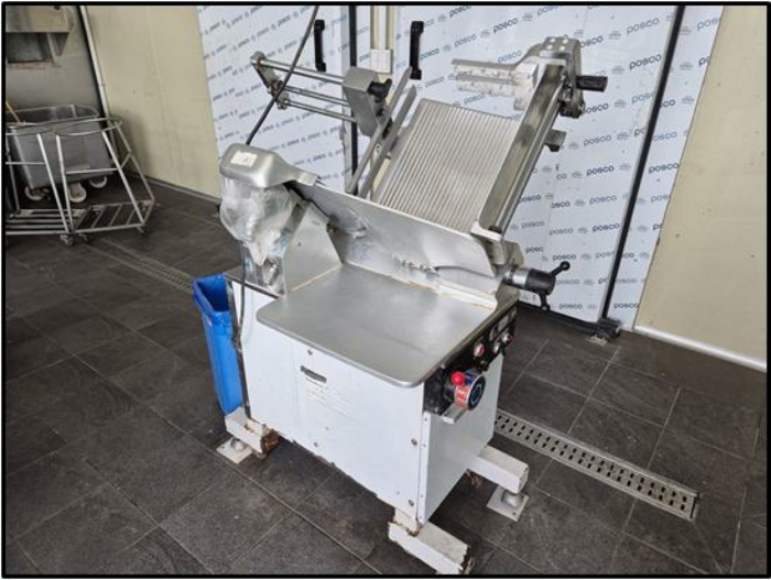 [ 기기류 - 냉동육절기 ]