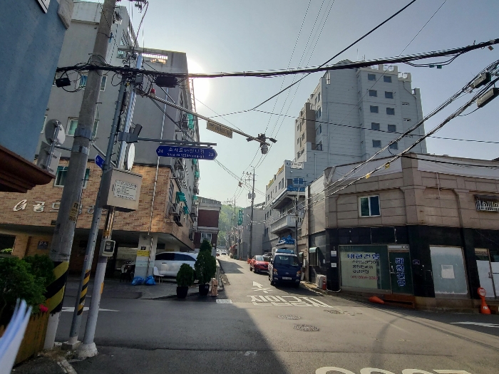 < 주위환경 >‘><br /><img src=