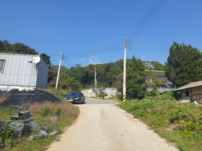 주위 환경
(남측에서 촬영)