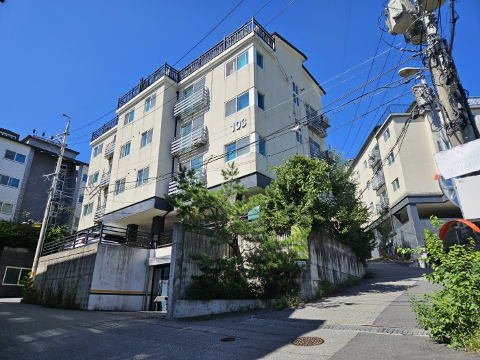 본건 전경(동측