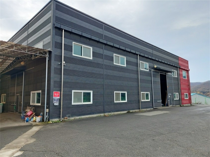 본건 기호1 토지 및 기호2 건물
(북동측 근접 촬영)