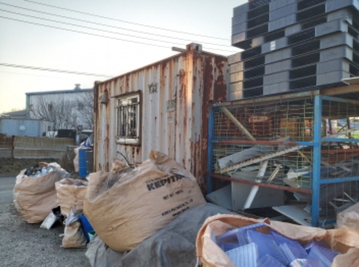 * 본건 목적물 1. 지상 콘테이너박스 전경