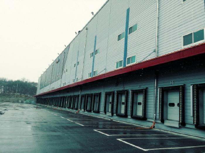 * 본건 건물 전경