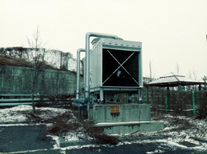  * 본건 지상에 소재한 냉각탑 전경