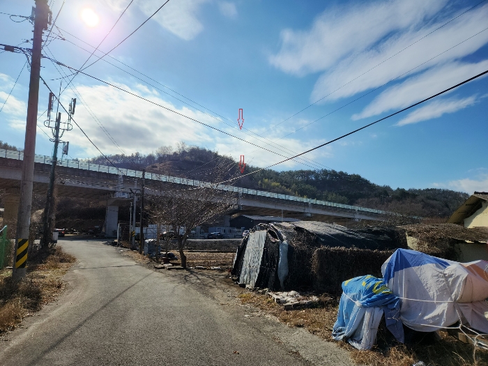 본건의 전경
북측에서 남측을 향하여 원거리 촬영