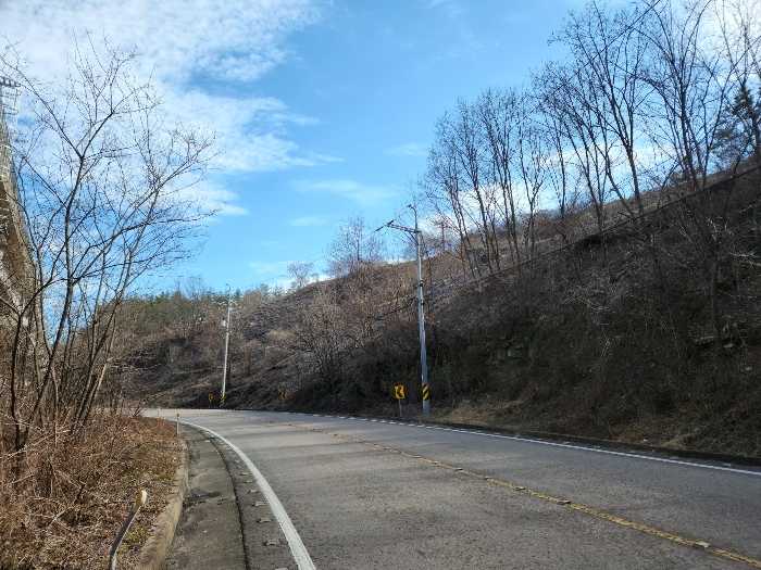 북동측 부분의 전경
남서측에서 북동측을 향하여 촬영