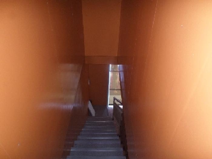 목록3. 301호 출입계단(1층 주차장과 2층 객실 중간 소재)