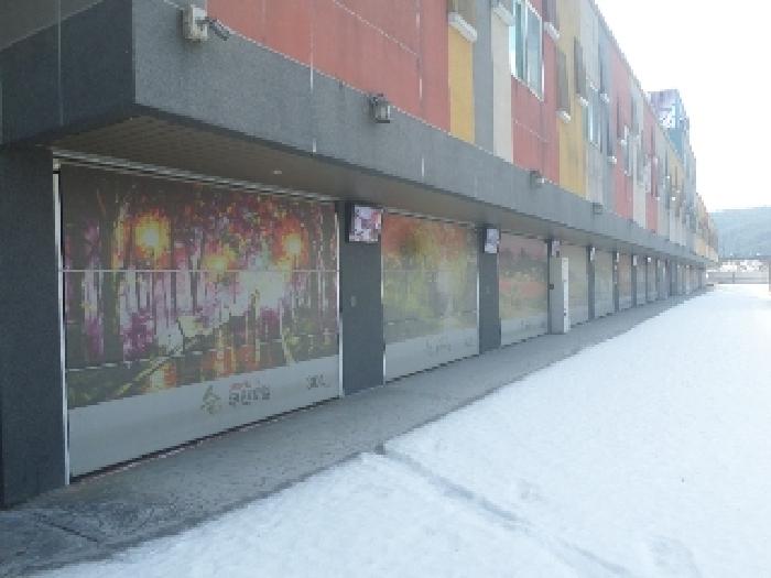 목록3. 1층 주차장 외부 전경