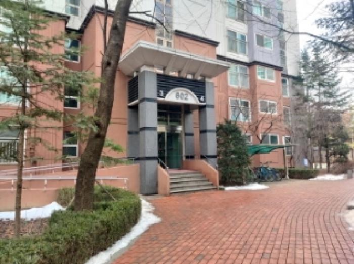 공동 출입문 전경