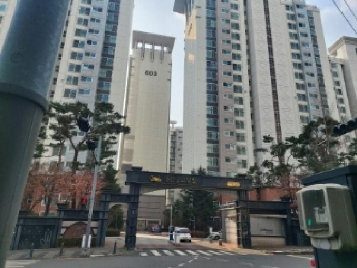 건물 전체 전경