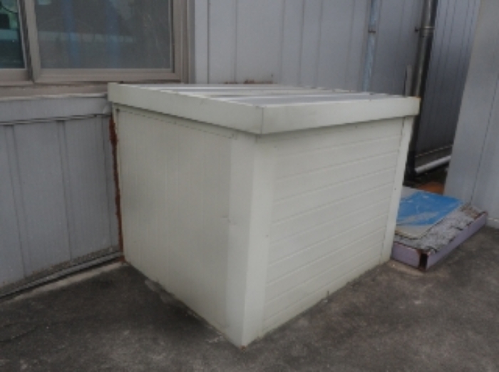 기호 2번(2층공장)과 일체형으로 사용중인 제시외 조립식판넬조 물탱크실