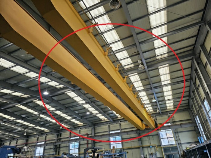 본건 지상 소재 타인소유 주장 호이스트 등