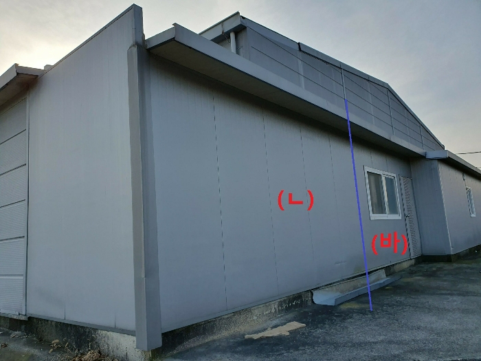 [제시외건물 ㄴ)]