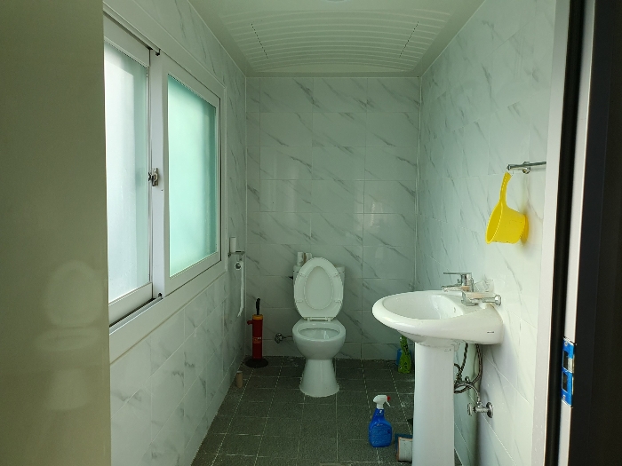 [제시외건물 ㅈ) 내부]