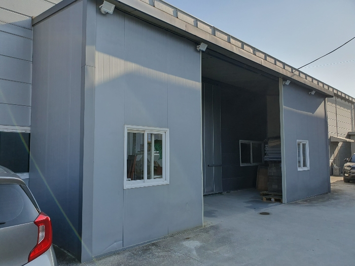 [제시외건물 ㄷ)]