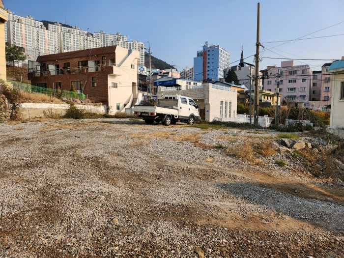 기호1,2토지 전경(남측도로에서 촬영)