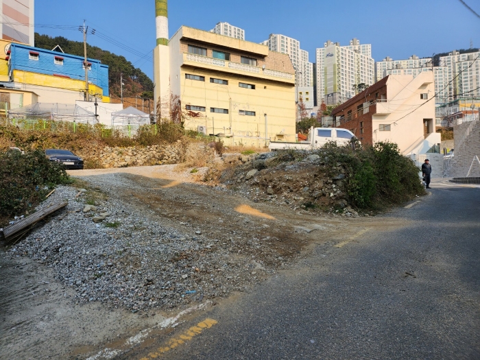 기호1 토지전경(남측도로에서 촬영)