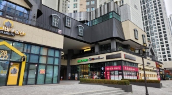 판매시설동 후면 전경