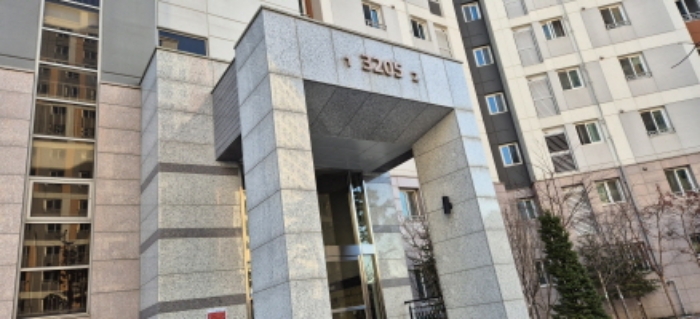 3205동 1호, 2호라인 공동출입문