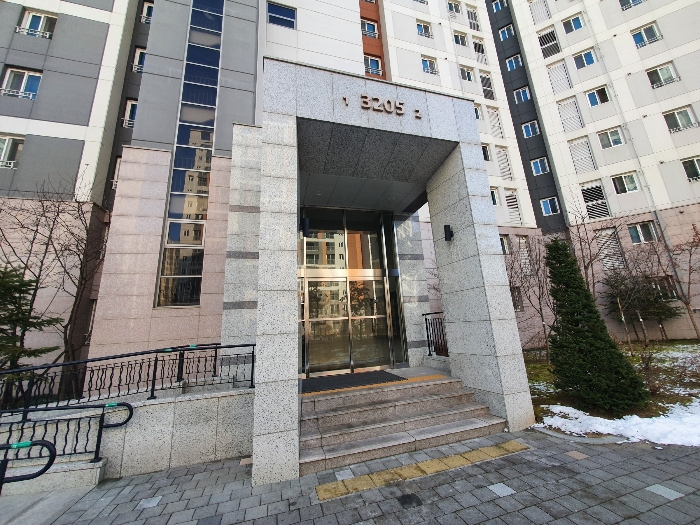 본 건 1 층 현 황