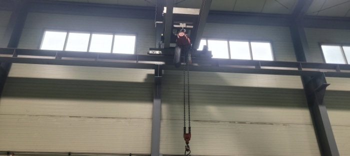 호이스트(공장 및 광업재단 저당법 제6조 목록제2011-95호 순번4)