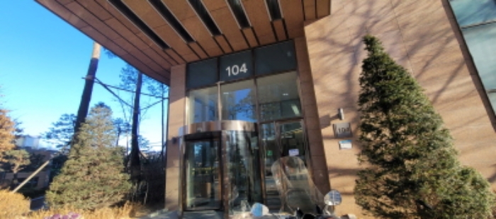 공동현관 출입문