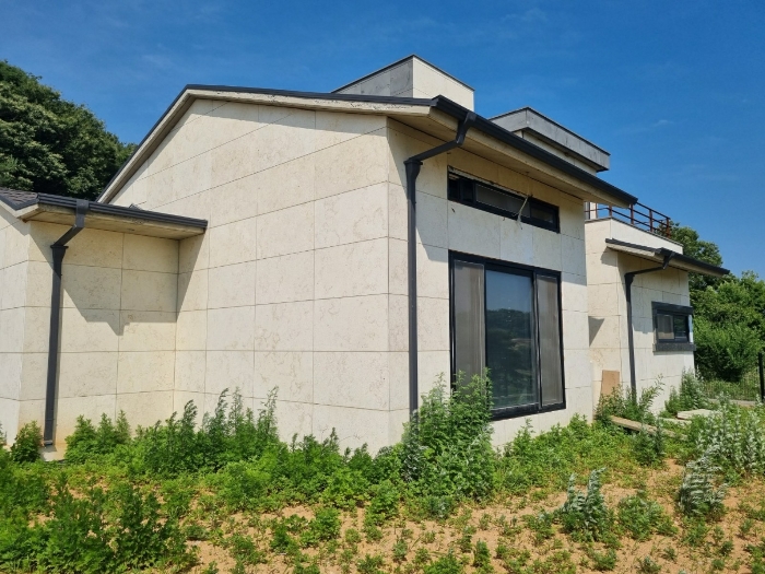 본건 기호(3) 건물 남서측에서 촬영