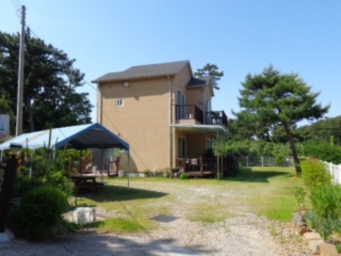 [목록 1, 2] 남동쪽 진입로에서 바라본 모습