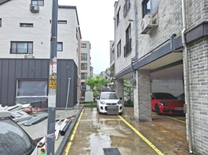 건물 뒷쪽 모습