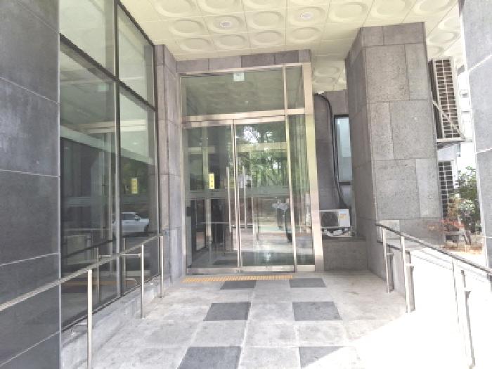 공동 출입구 모습