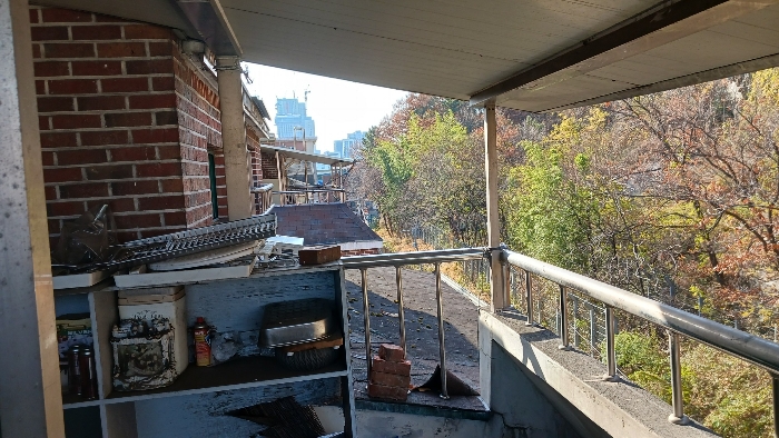 옥상 제시외 ㉠누다락 개조 4층 및 ㉡간이창고