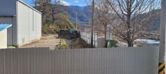 동산리 473-12 전경 - 공장 내부 마당 포함