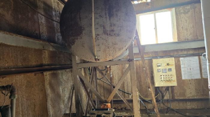 별지 사진과 같이 공장내부에 설치되어 있는 공장저당목록 기계기구의 전경