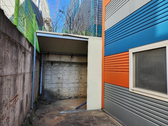 제시외건물㉢ 서측입구