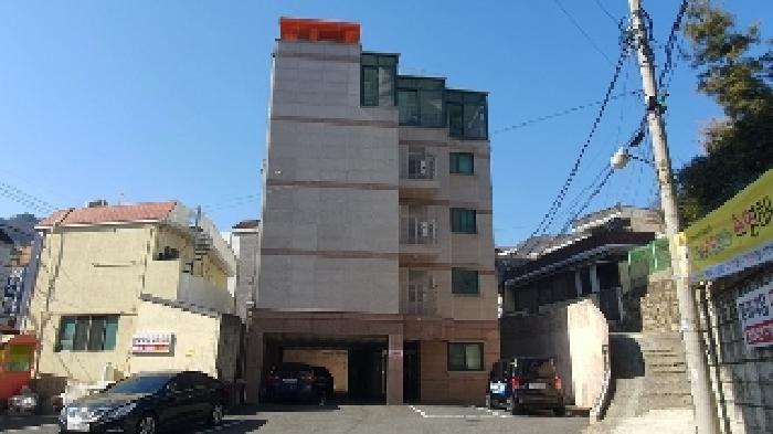 본건 소재 건물 외부 전경