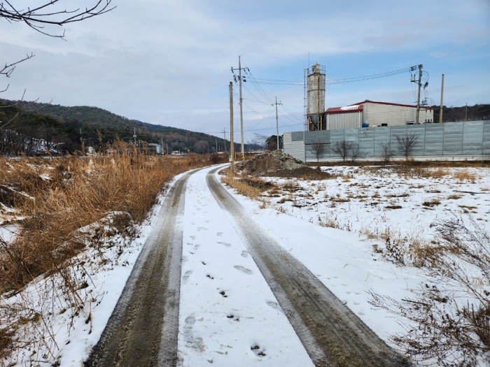 1) - 3) 서측 접면 제방 농로 - 남측