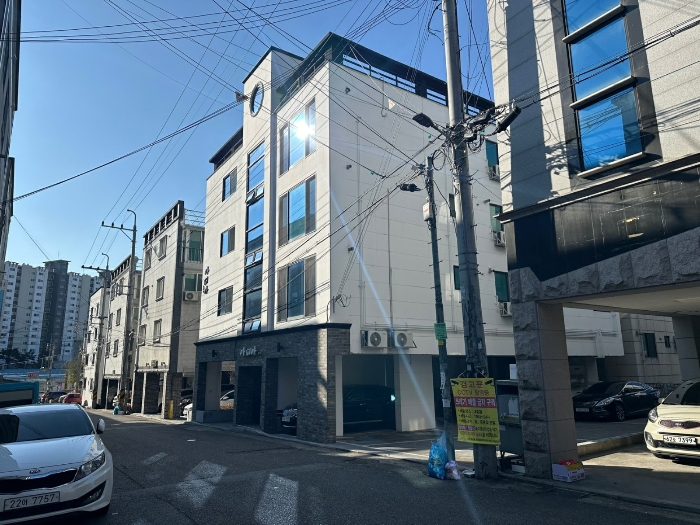 본건(2) 및 주변전경, 촬영위치: 본건 북동측