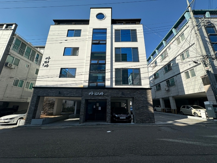 본건(2) 및 주변전경, 촬영위치: 본건 동측