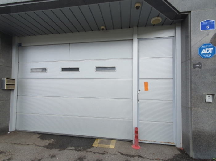 현장사진(101호 출입문)