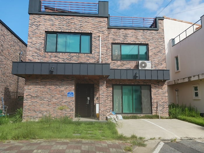 대상물건 전경 및 제시외 건물㉡