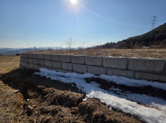 본건 3 전경 및 제시외 옹벽